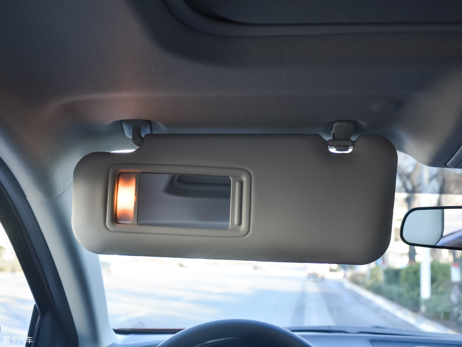 2017R_3 ِ  2.0L ԄF