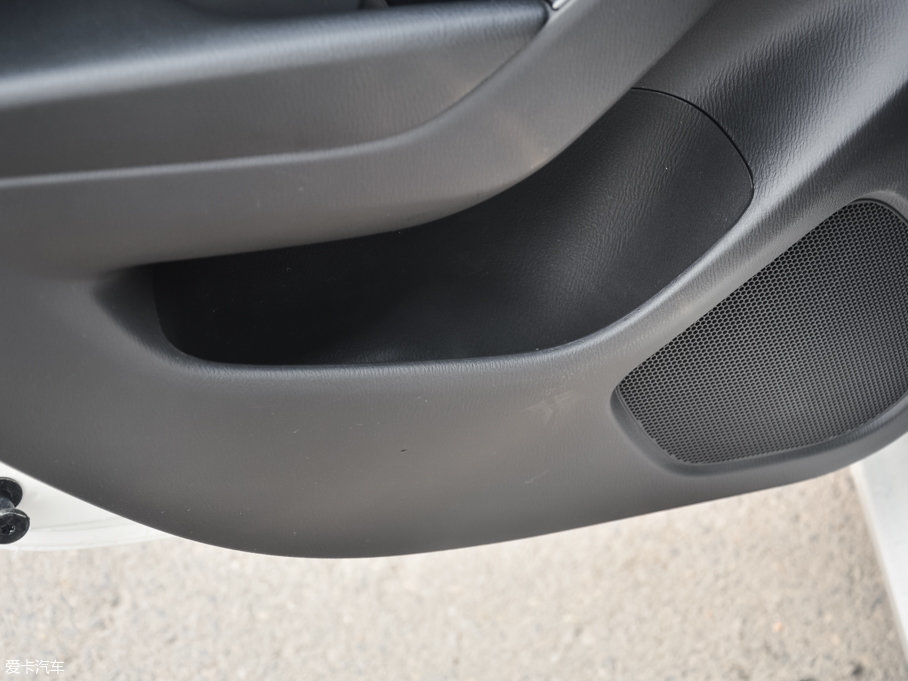 2017R_3 ِ Ɏ 1.5L ԄӺA