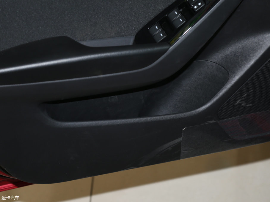 2017R_3 ِ  1.5L քm