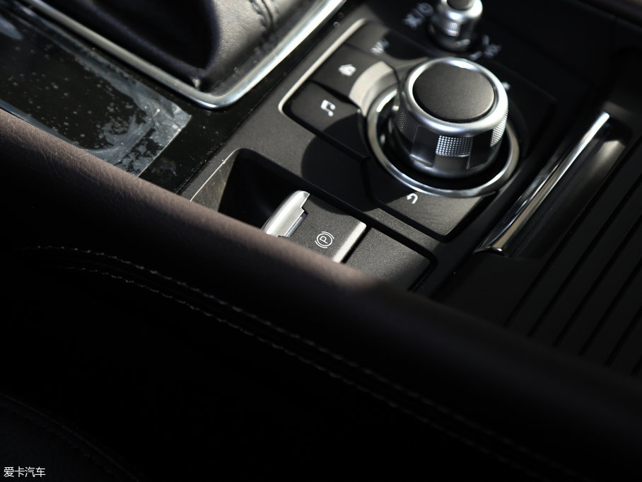 2017R_3 ِ Ɏ 2.0L Ԅ\