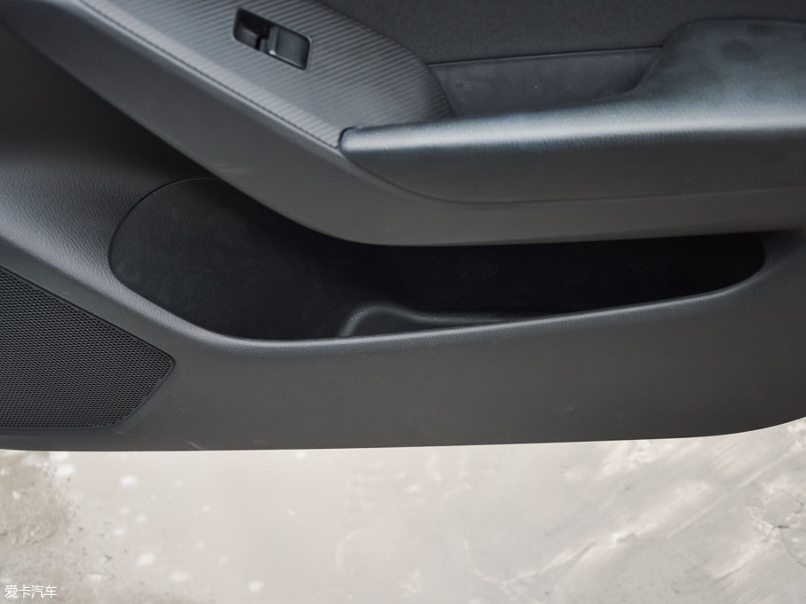 2017R_3 ِ  1.5L քm