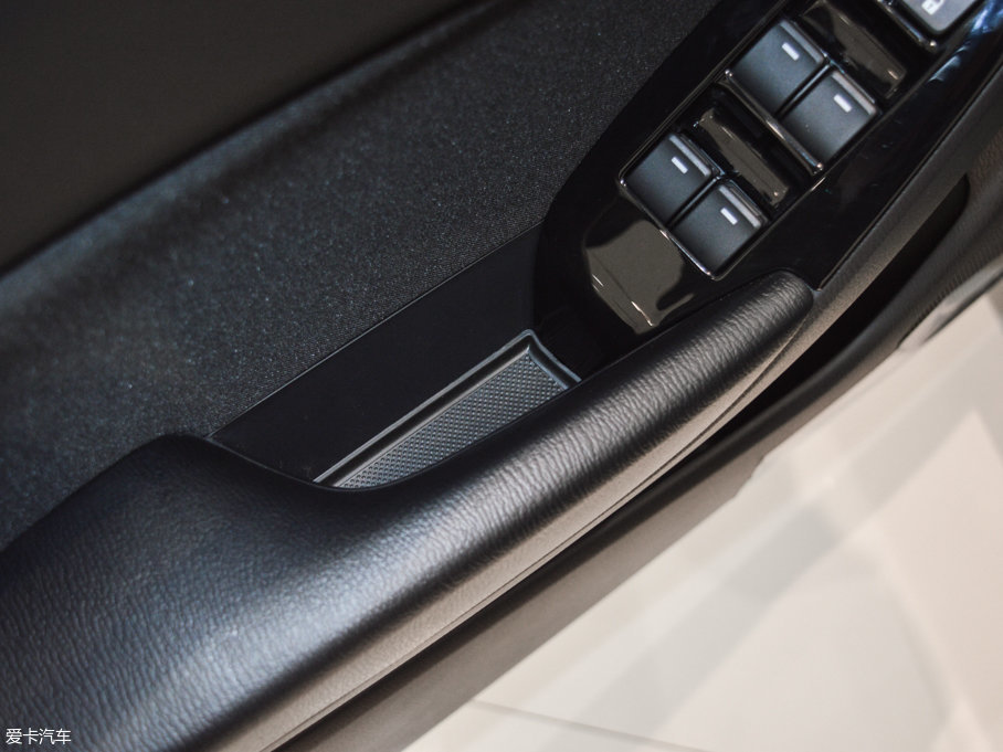 2017R_3 ِ  1.5L ԄӺA