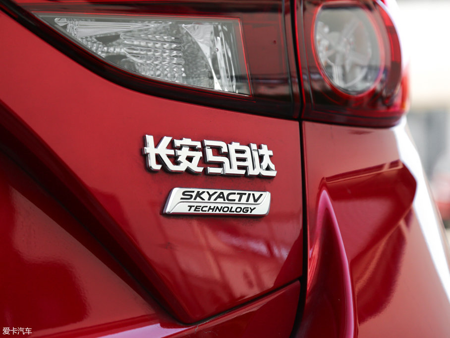 2017R_(d)3 ِ Ɏ 2.0L Ԅ\