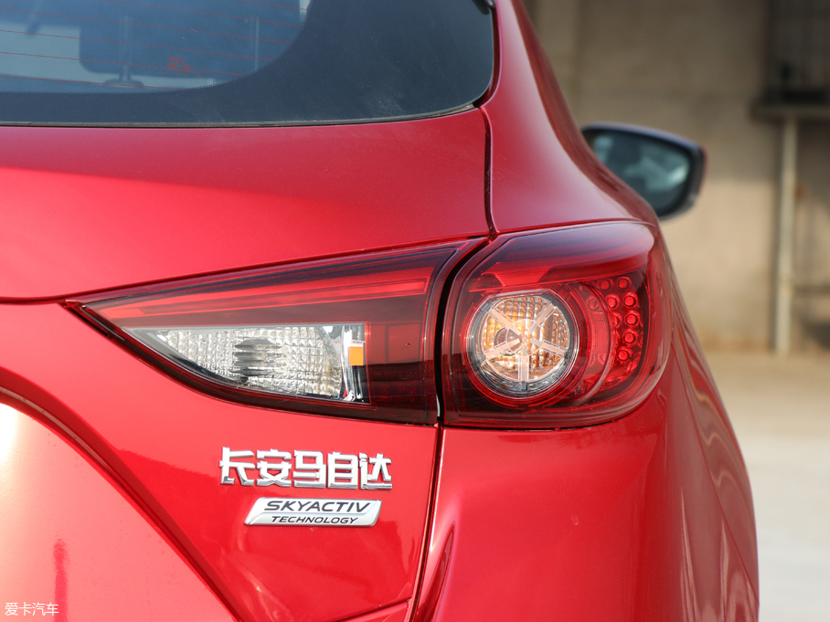 2017R_3 ِ Ɏ 2.0L ԄӺA