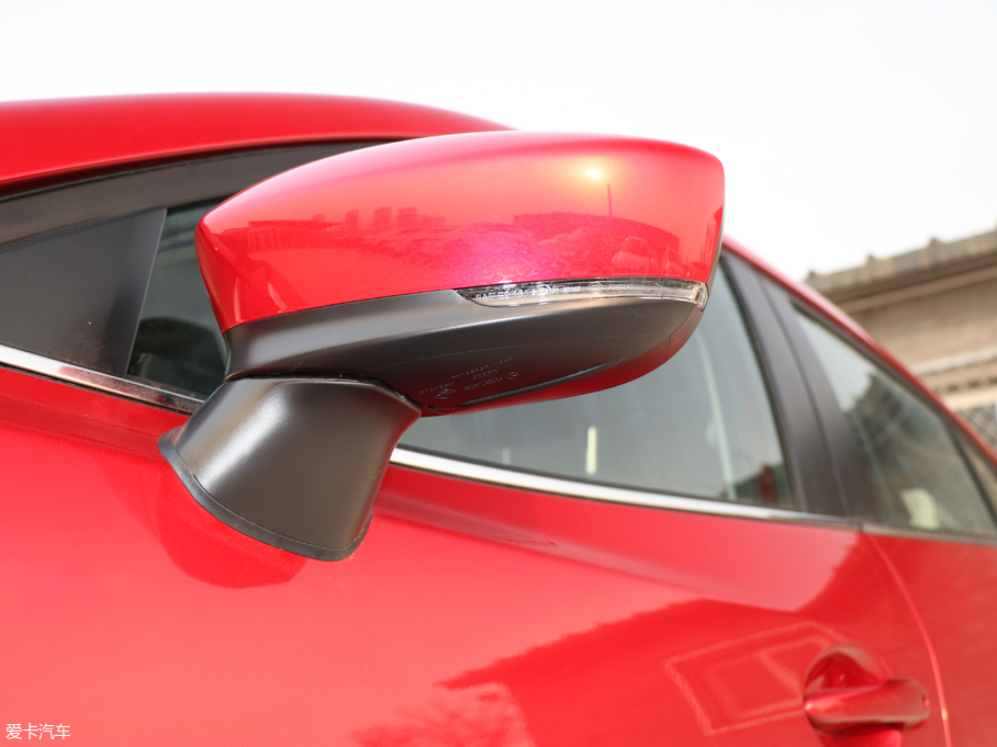 2017R_3 ِ Ɏ 2.0L ԄӺA