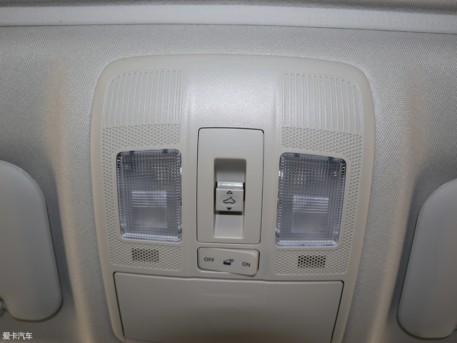 2017R_(d)3 ِ Ɏ 2.0L Ԅ(dng)A