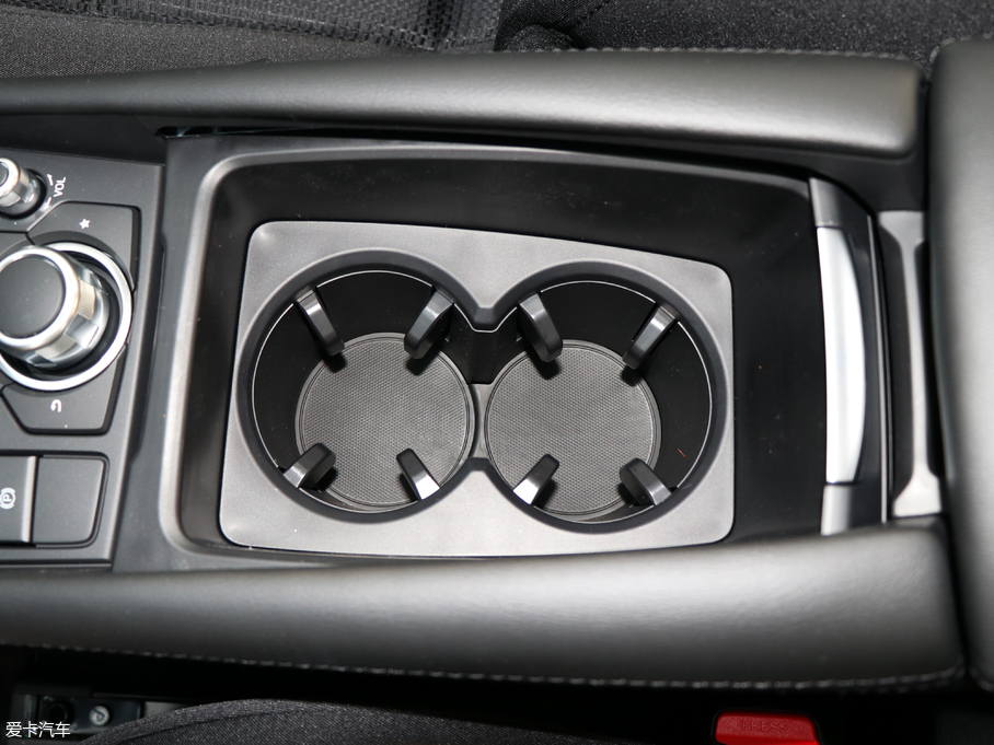 2017R_3 ِ Ɏ 2.0L ԄӺA