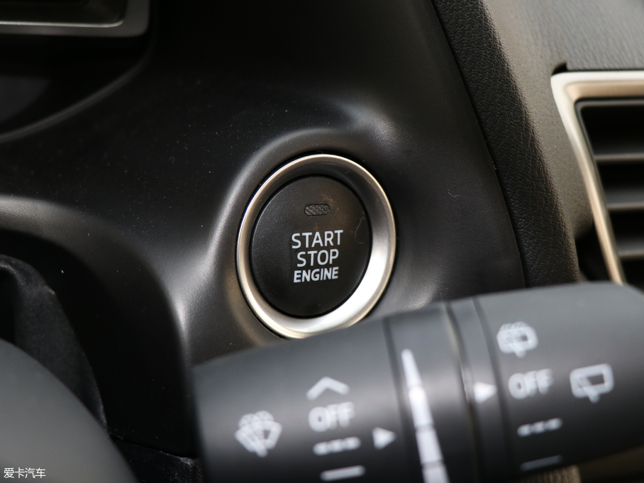 2017R_(d)3 ِ Ɏ 2.0L ԄӺA