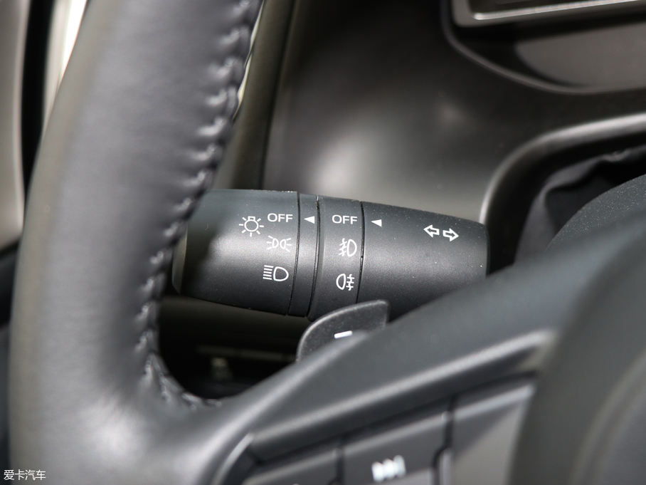 2017R_3 ِ Ɏ 2.0L ԄӺA