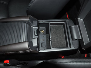 2017Ɏ 2.0L Ԅ(dng)\(yn)(dng) g