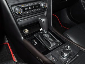 2017Ɏ 2.0L Ԅ\ п؅^