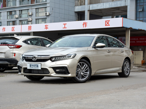 2019款260TURBO 精耀版 左前45度