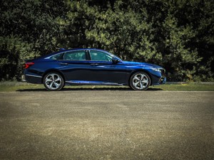 2019款2.0L 净越版 整体外观