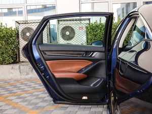 2019款2.0L 净越版 左后车门