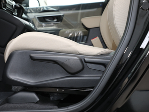 2019240TURBO CVTm V {{