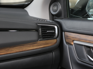 2019240TURBO CVT(q)ҫ VI п؅^(q)