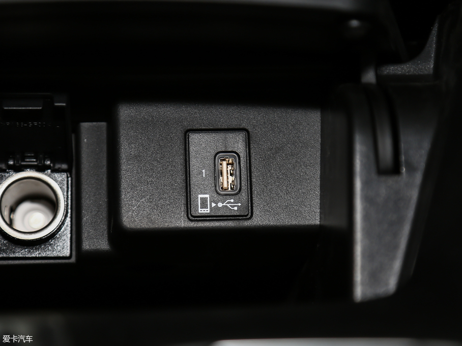 2019��Ӣ���� 260TURBO ������