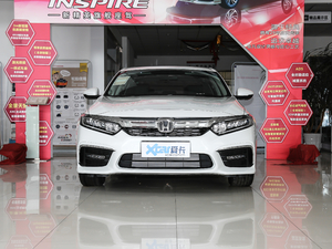 2019款260TURBO 精致版 正前