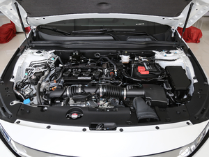 2019款260TURBO 精致版 发动机