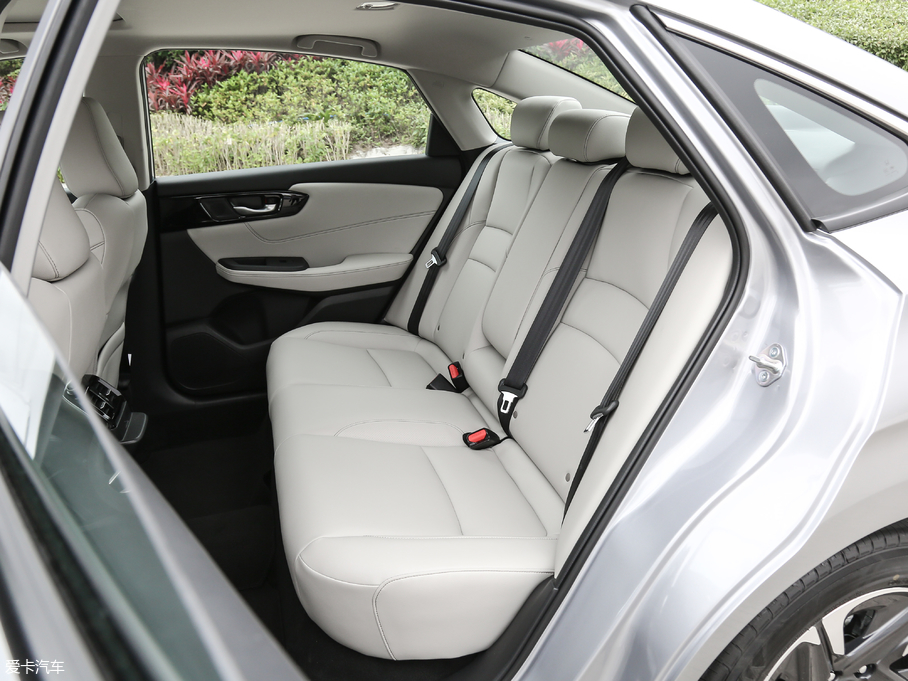 2019 180TURBO CVTҫ V