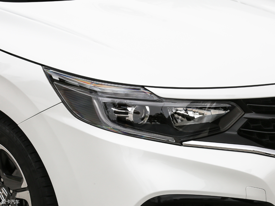 2019������ 180TURBO CVT������ ��V