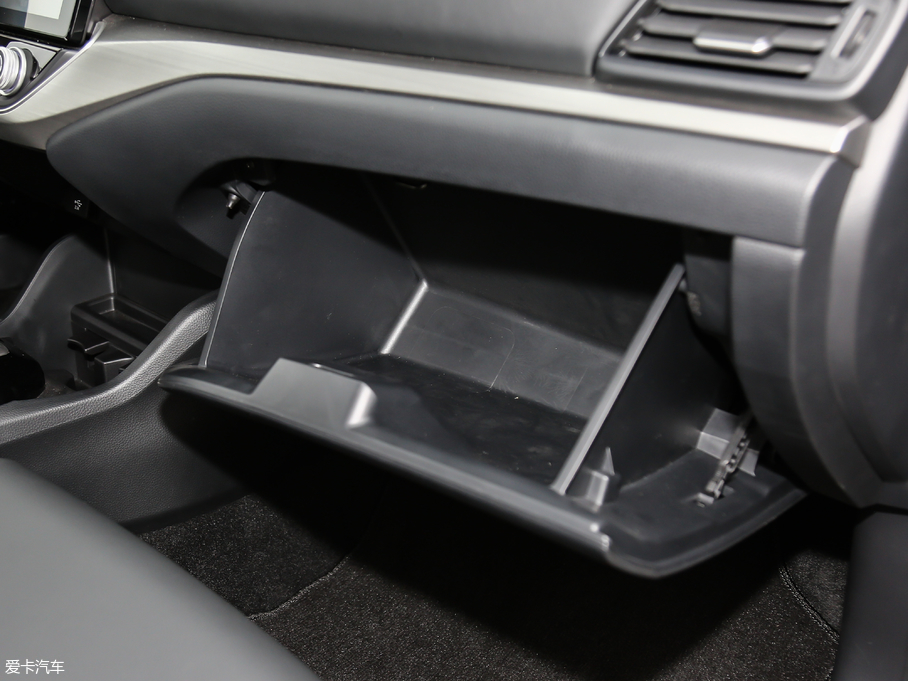 2019 180TURBO CVTҫ V