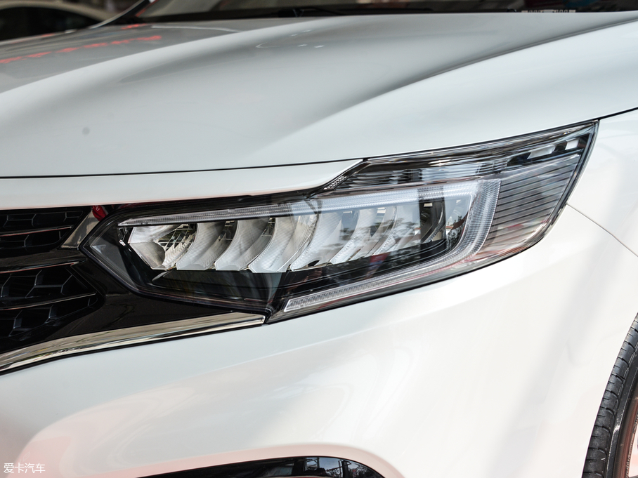 2019 180TURBO CVT (gu)V