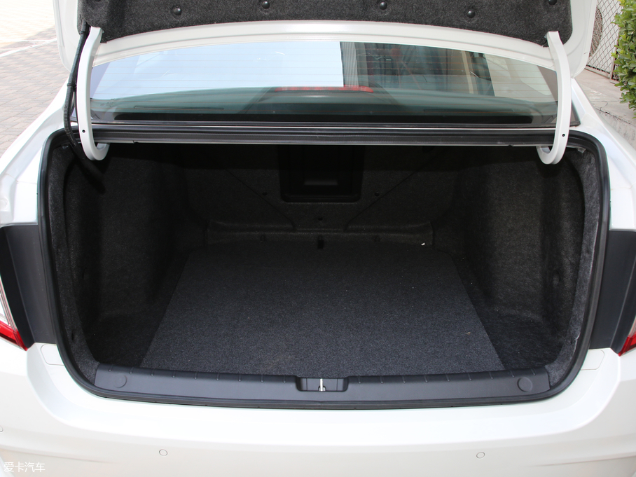 2019 180TURBO CVTҫ V