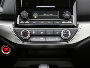 2019180TURBO CVT V {{