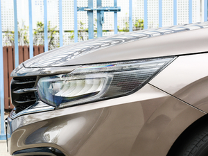 2019180TURBO CVT V ^