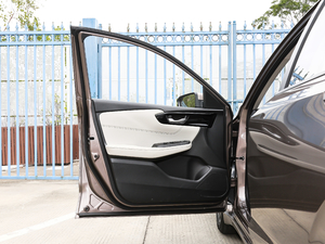 2019180TURBO CVT(l) (gu)V {λ܇(ch)T(mn)