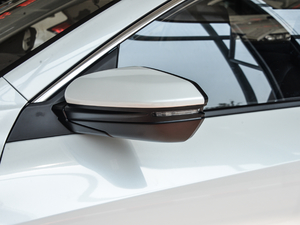 2019180TURBO CVT V ^