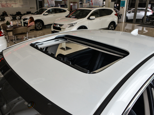 2019180TURBO CVT V ^