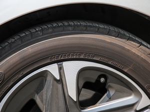 2019180TURBO CVTҫ V ݆̥ߴ