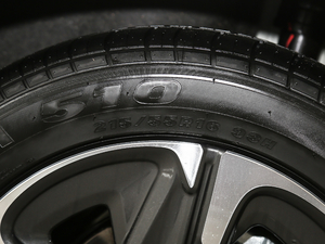 2019180TURBO CVT VI ݆̥ߴ