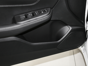 2019180TURBO CVT VI ǰTg