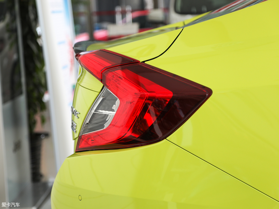 2019˼ 220TURBO CVTȼӰ VI