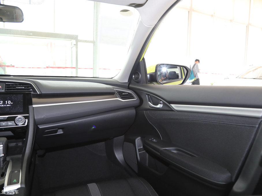 2019˼ 220TURBO CVTȼӰ VI