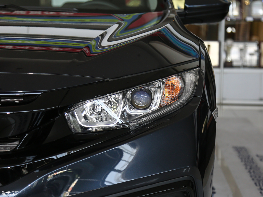 2019˼ 220TURBO CVTȼӰ V