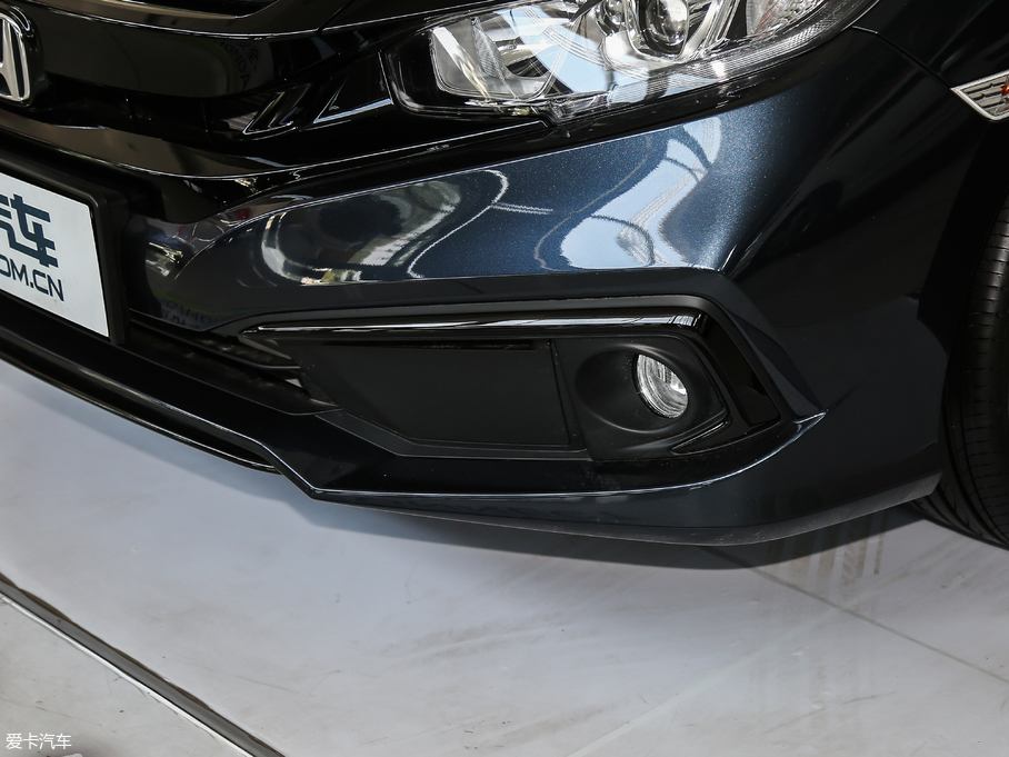 2019˼ 220TURBO CVTȼӰ V