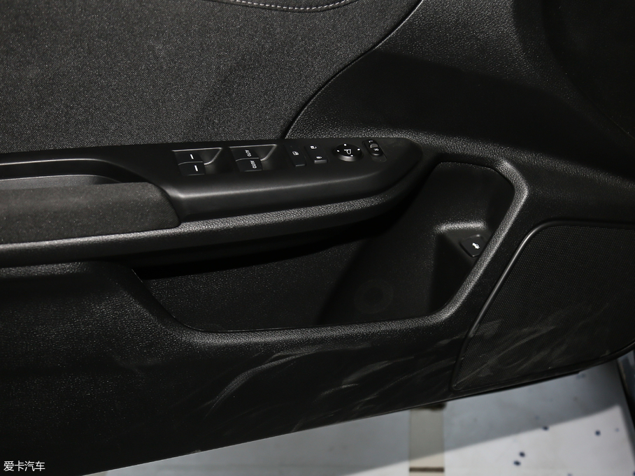 2019˼ 220TURBO CVTȼӰ V