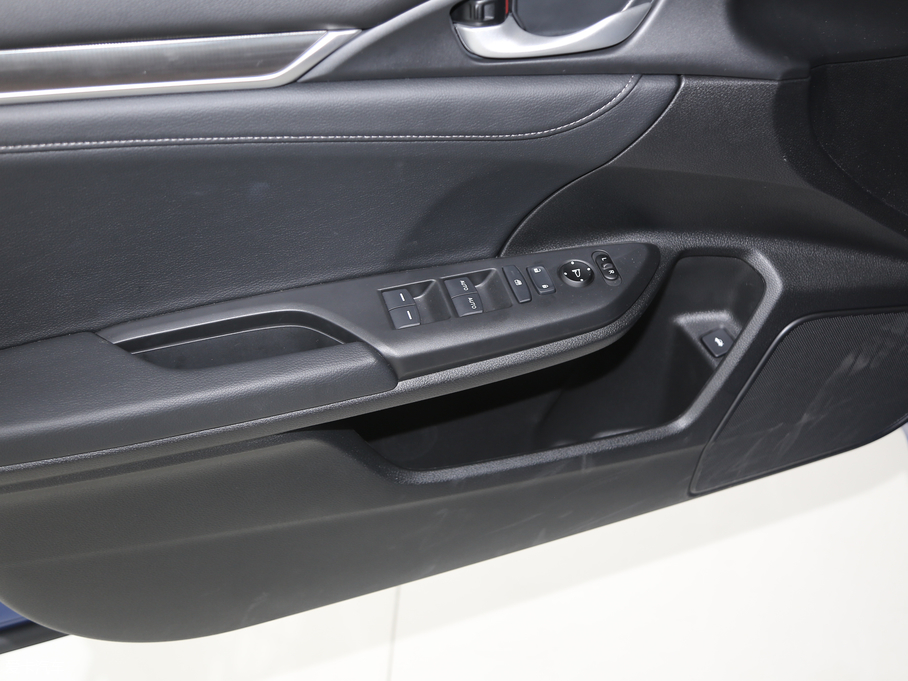 2019˼ 220TURBO CVT VI