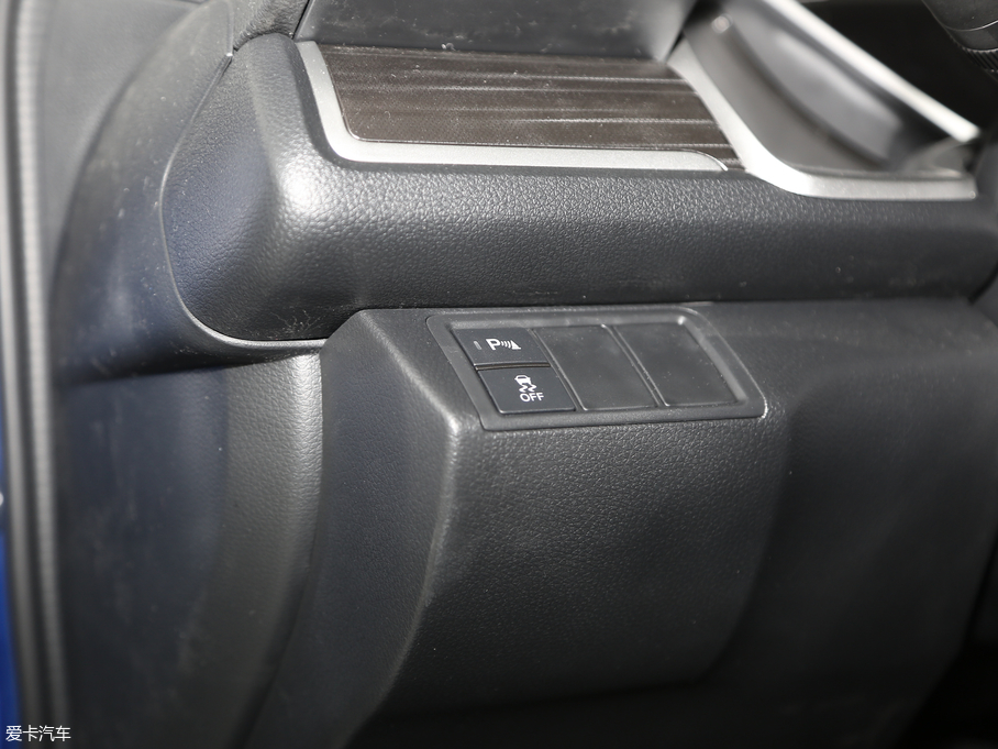 2019˼ 220TURBO CVT (gu)VI