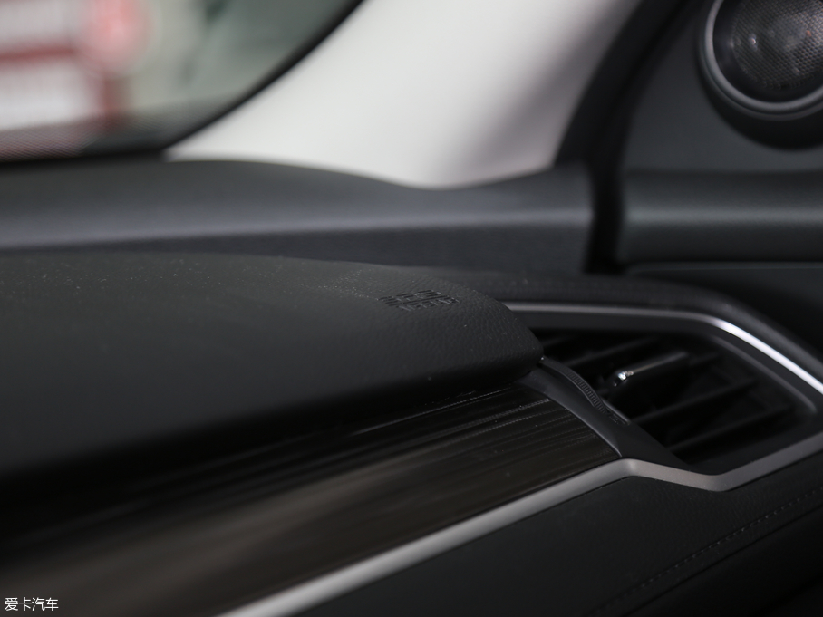 2019˼ 220TURBO CVT VI