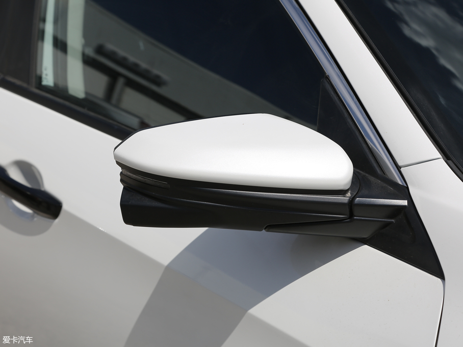 2019˼ 220TURBO CVTȼ V