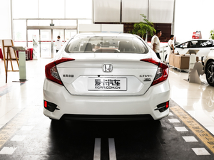 2019款180TURBO CVT尚擎版 国VI 正后	