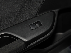 2019220TURBO CVTȼӰ V g