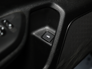 2019220TURBO CVTȼӰ V g