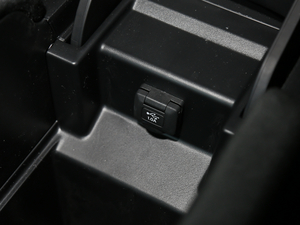 2019220TURBO CVTȼӰ V g