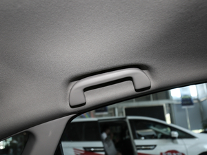 2019220TURBO CVTȼӰ V g